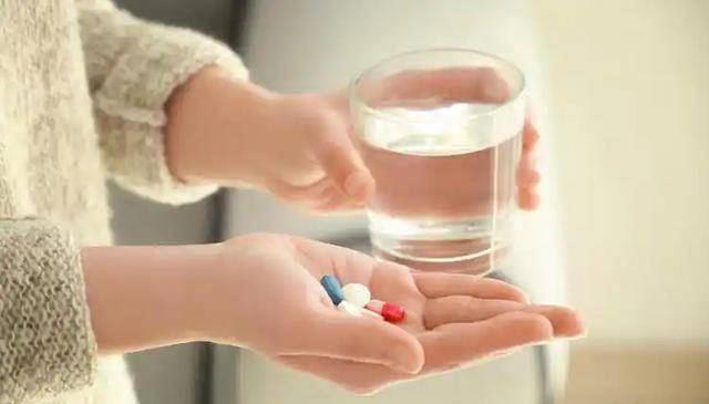 医生：肾脏不好的人，不管有没有吃药，3种习惯要改掉，稳定病情