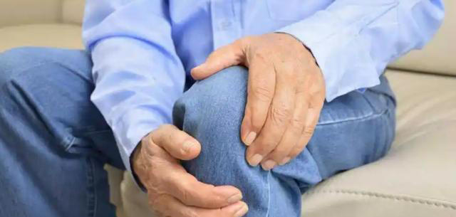 科学家首次证实：蛋白质才是脂肪肝的主要营养风险因素