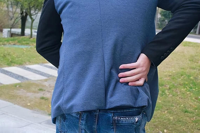 提醒：肾衰竭早期不是腰疼，而是身上4大异常要注意