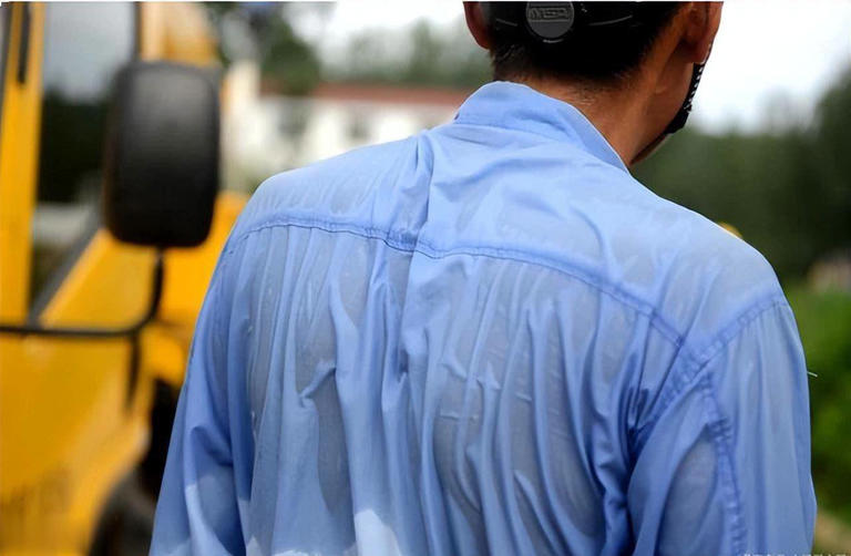 提醒：肾衰竭早期不是腰疼，而是身上4大异常要注意