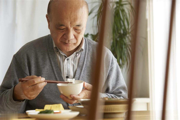 提醒：肾衰竭早期不是腰疼，而是身上4大异常要注意