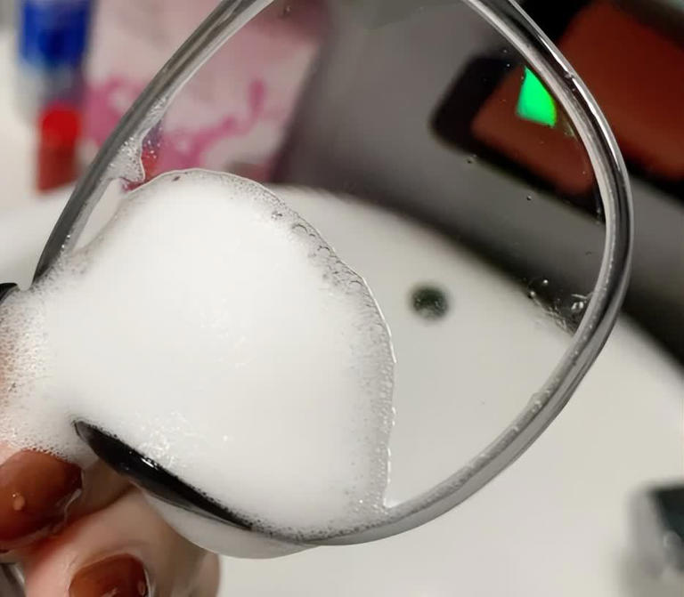 今天才知道：家里这些东西不能用“酒精”擦，一擦就坏，别大意