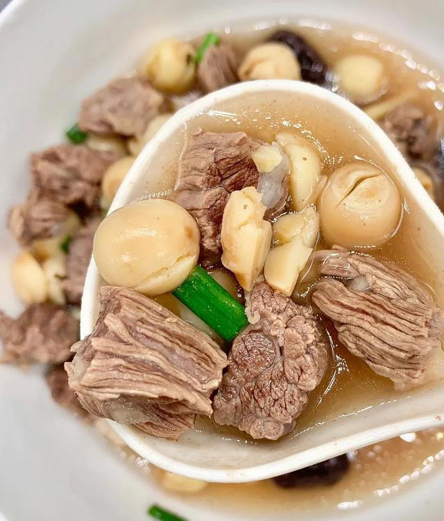 睡眠不好容易老，这五样食物，每周吃2次，改善睡眠，助眠效果好