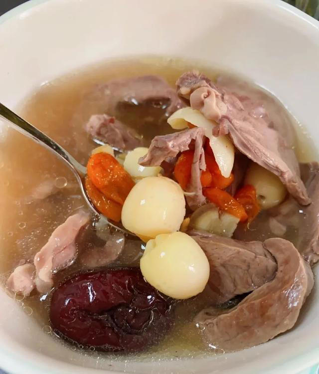 睡眠不好容易老，这五样食物，每周吃2次，改善睡眠，助眠效果好