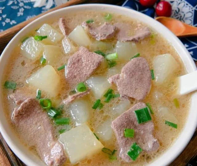 睡眠不好容易老，这五样食物，每周吃2次，改善睡眠，助眠效果好