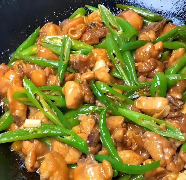 11道湘菜香辣上桌，做法简单到爆，你家餐桌差哪道？