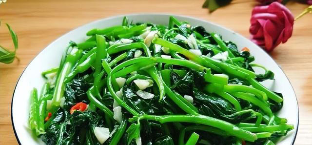 这5种蔬菜，比牛奶含钙量高，建议中老年人常吃，手脚有劲精神好