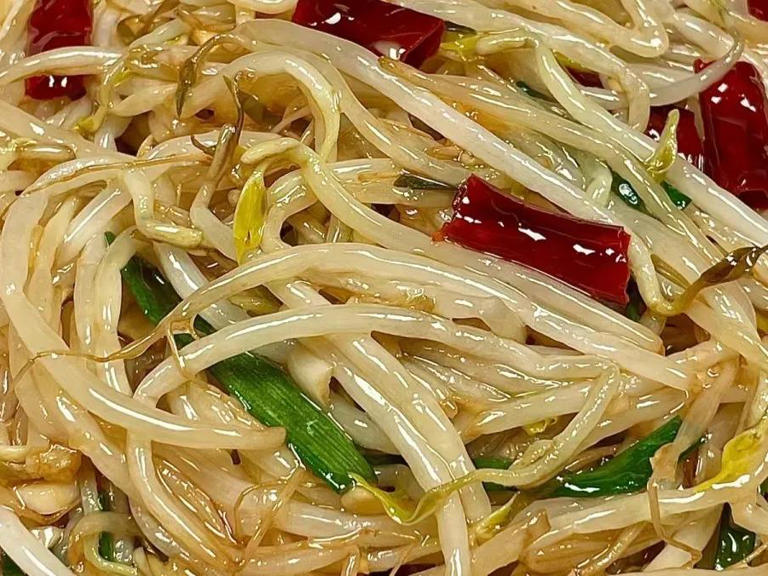 建议多吃这八道清肠菜，疏通肠胃促消化！