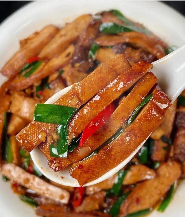 这4道菜使劲吃，一防寒，二滋补，三润燥，不懂可惜了