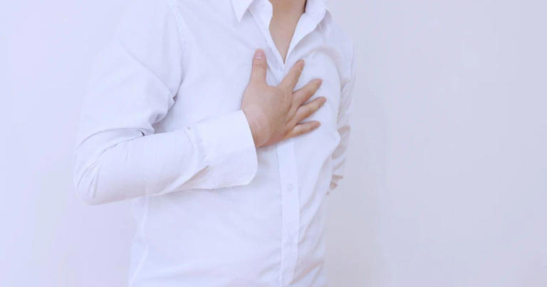 睡觉时出现这4个表现，说明脑血管已堵塞严重，希望你一个都没有