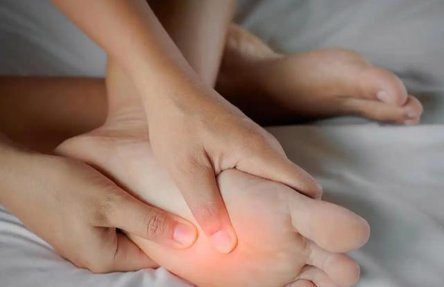 睡觉时出现3个异常，或是血管堵住的信号，及时排查对你有利