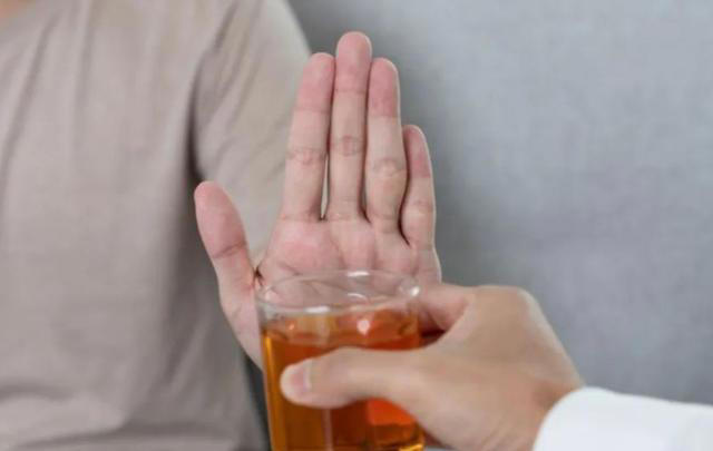 睡觉时出现3个异常，或是血管堵住的信号，及时排查对你有利