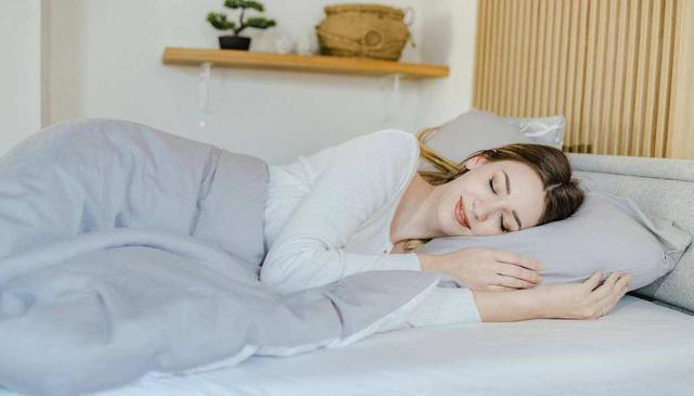 最佳入睡时间点找到了！研究：这个时间点入睡最有利于心脏健康