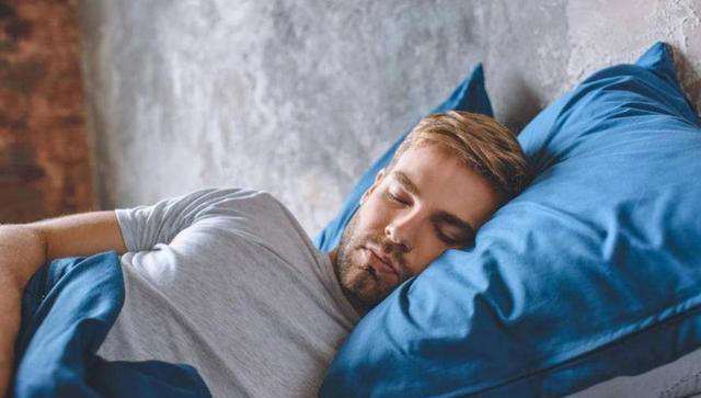 最佳入睡时间点找到了！研究：这个时间点入睡最有利于心脏健康