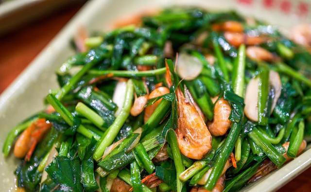 韭菜不能常吃？医生提醒：以下3种人尽量少吃，吃韭菜也有禁忌！