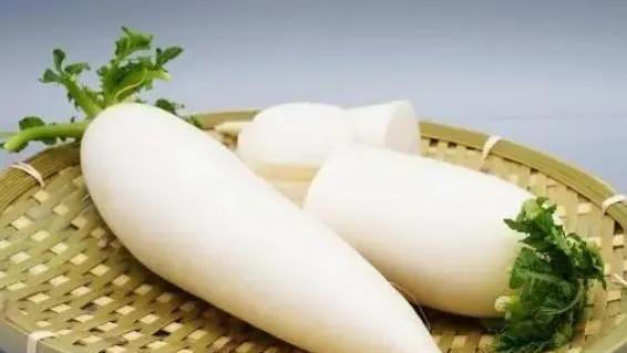 白萝卜不能随便吃吗？医生忠告：这4类人尽量少吃，要听劝