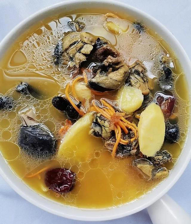 气血不足，建议多吃这8种，坚持吃，营养滋补，吃出好气色