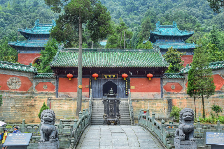 国内十大著名的道观洞府，古老而又厚重，看看你去过几个？