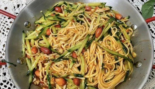 喜欢吃面条的朋友看过来，分享几道面条的新吃法，做法很简单