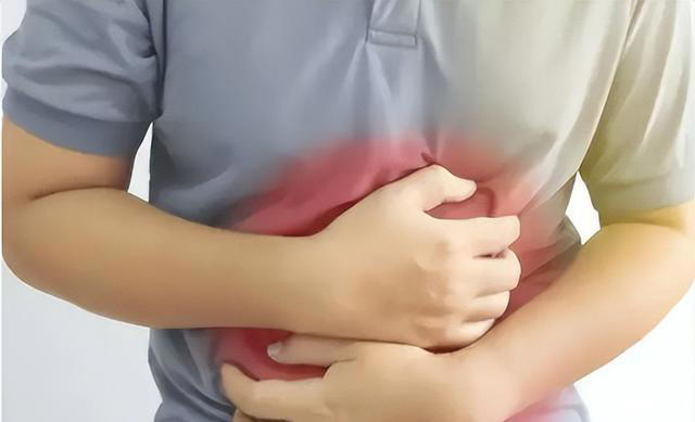 癌症是基因注定的，躲也躲不掉？医生：5种癌，或会代代相传