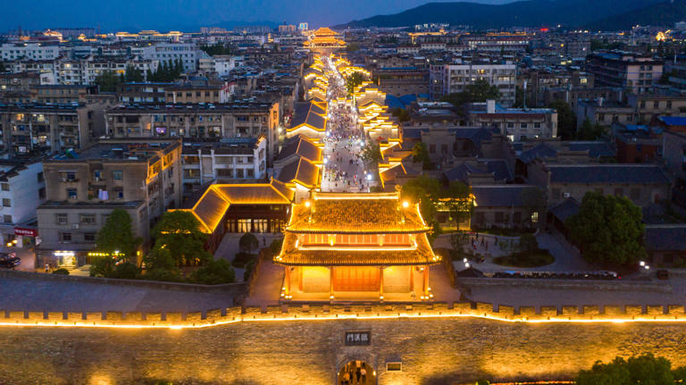 襄阳旅游必去十大景点推荐，湖北襄阳10大好玩景点排行榜，襄阳游玩必去！