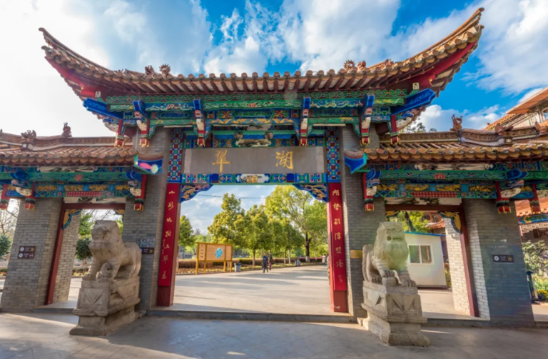 云南昆明旅游必去的景点，昆明游玩必去的10大景点推荐，建议收好！