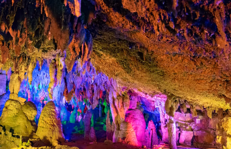 云南昆明旅游必去的景点，昆明游玩必去的10大景点推荐，建议收好！