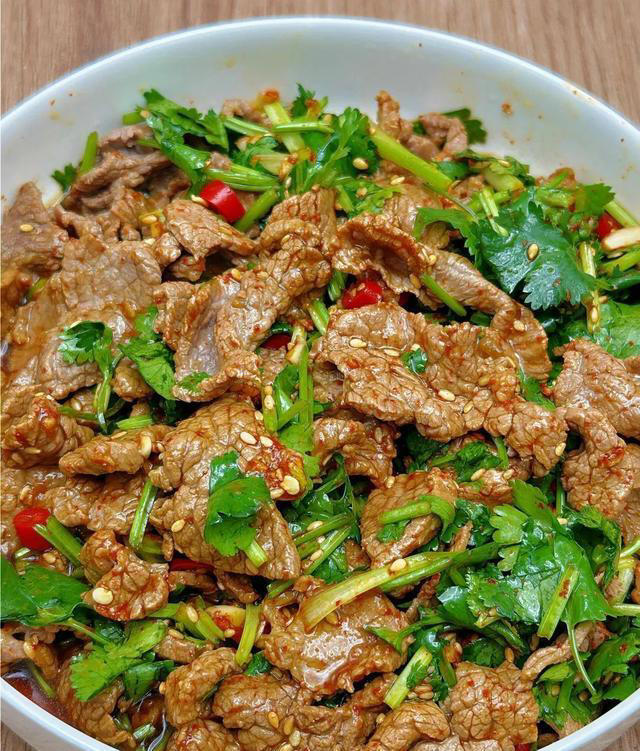 推荐5道特色食谱，做法简单易学，大人小孩都喜欢吃，有喜欢的朋友快来试试吧！