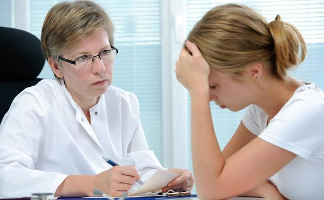 男性肾功能下降时，身体这3个部位，会出现“汗如雨下”的现象