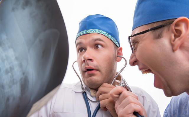 男性肾功能下降时，身体这3个部位，会出现“汗如雨下”的现象