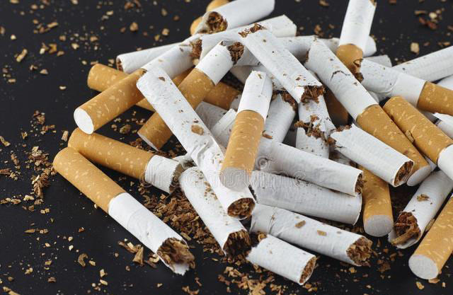 吸烟要看时间？早起吸烟对身体伤害太大，这两个时间最好也别抽