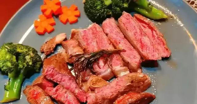 为何欧美人不炒菜，只有中国有？美国记者：中国菜很无趣！