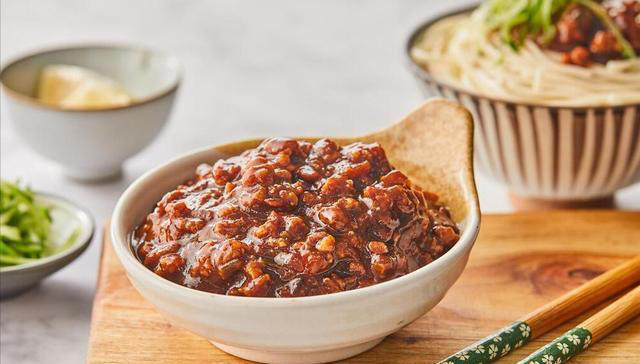 爱吃面条的要收藏，分享秘制炸酱，酱香浓郁，拌饭拌面都是一绝