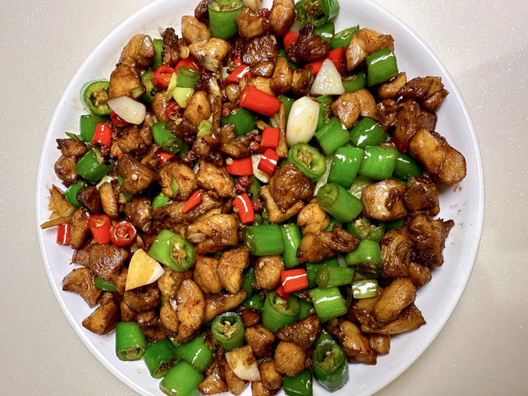 没食欲就做这3道有荤有素香辣下饭的菜！