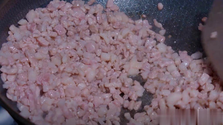 家常肉酱包子教程，和面调馅超简单，全家爱吃肉香足