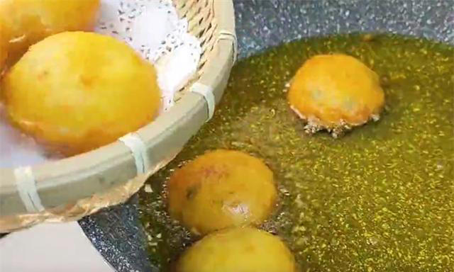 手不沾面，10分钟就能出锅的早餐蔬菜饼，比油条更简单好吃