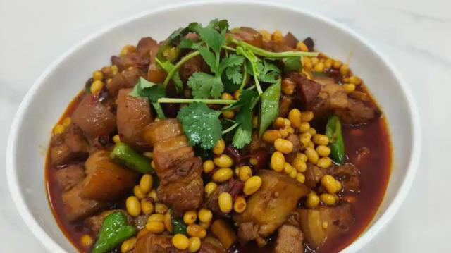 五花肉怎样做最好吃？这4种做法一定要收藏，鲜香不肥腻