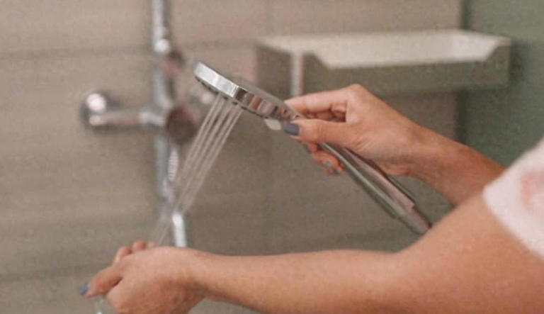 “四时不洗澡，家人才健康”，奉劝大家：这4个时间，最好别洗澡