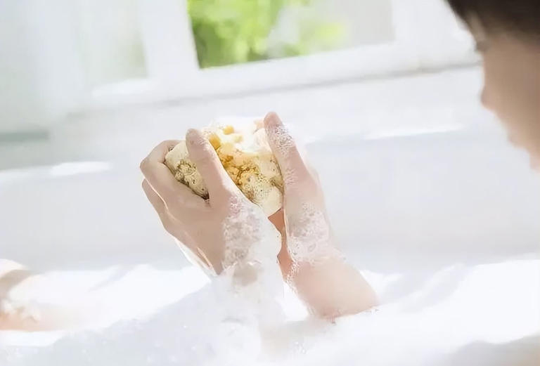 “四时不洗澡，家人才健康”，奉劝大家：这4个时间，最好别洗澡