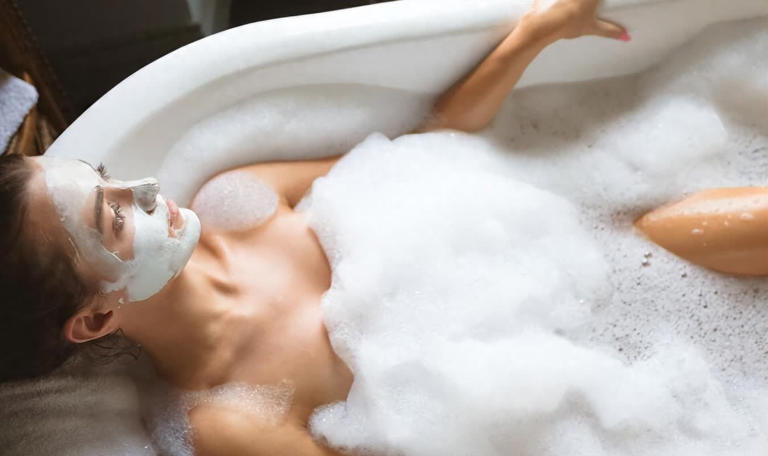 “四时不洗澡，家人才健康”，奉劝大家：这4个时间，最好别洗澡