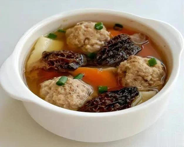 建议中老年人多吃这8种菜，腿脚有劲身体硬朗