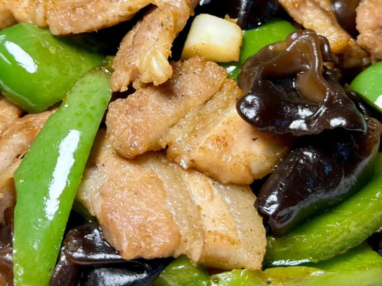 中老年人补钙就吃这八道菜，强筋骨、腿脚好还易吸收