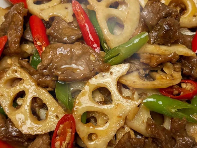 想增强体质？这八种荤素菜多吃，补充蛋白矿物质好吸收 