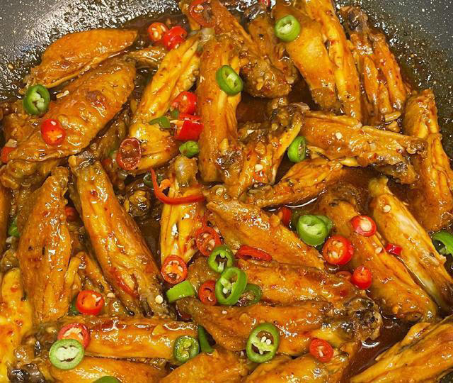 鸡翅怎么做好吃？教你5种家常鸡翅做法，外焦里嫩好吃到停不下来