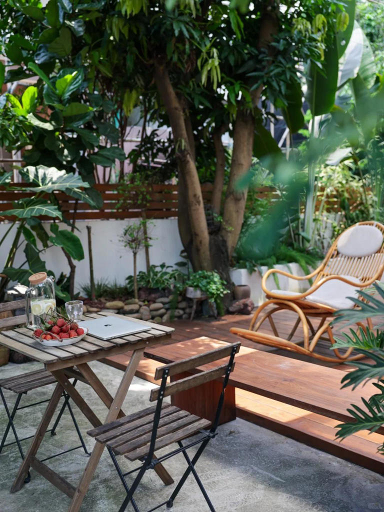 年纪大了，寻一小院，与生活和解