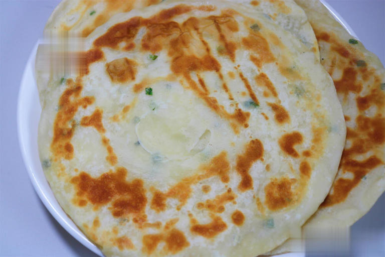 不用发面的家常烙饼，柔软多层凉了不硬，好做不翻车