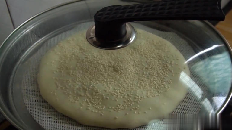 新手必学！蓬松暄软好消化的家常千层饼做法，能一层层撕着吃