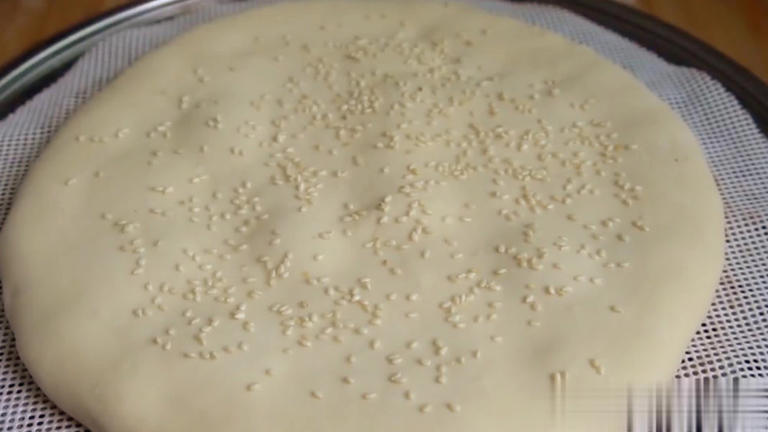 新手必学！蓬松暄软好消化的家常千层饼做法，能一层层撕着吃