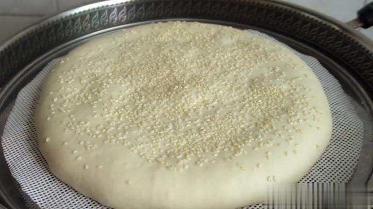 新手必学！蓬松暄软好消化的家常千层饼做法，能一层层撕着吃