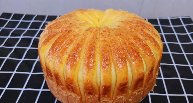 不用烤箱就能完成的蒸面包，做法步骤详细讲解，松软好吃，真简单